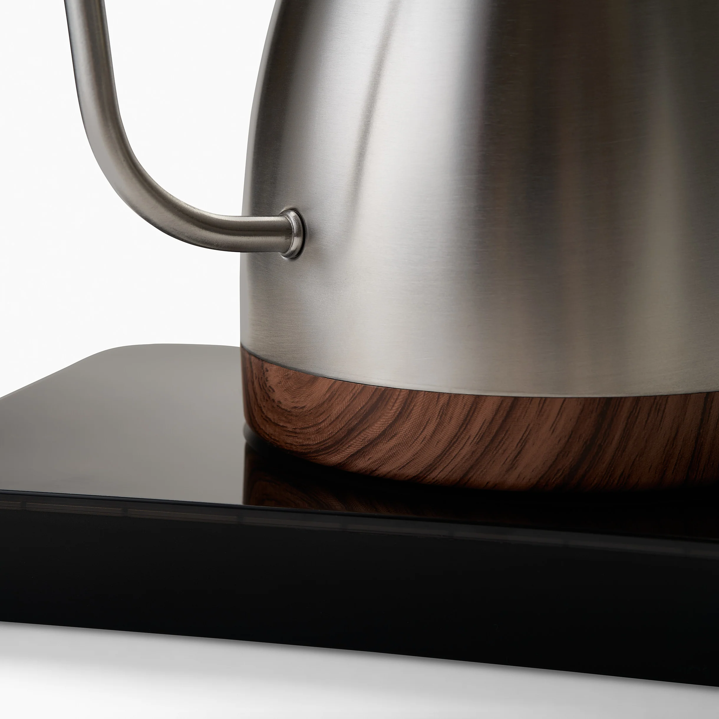 Brewista Artisan Electric Kettle - Image 3