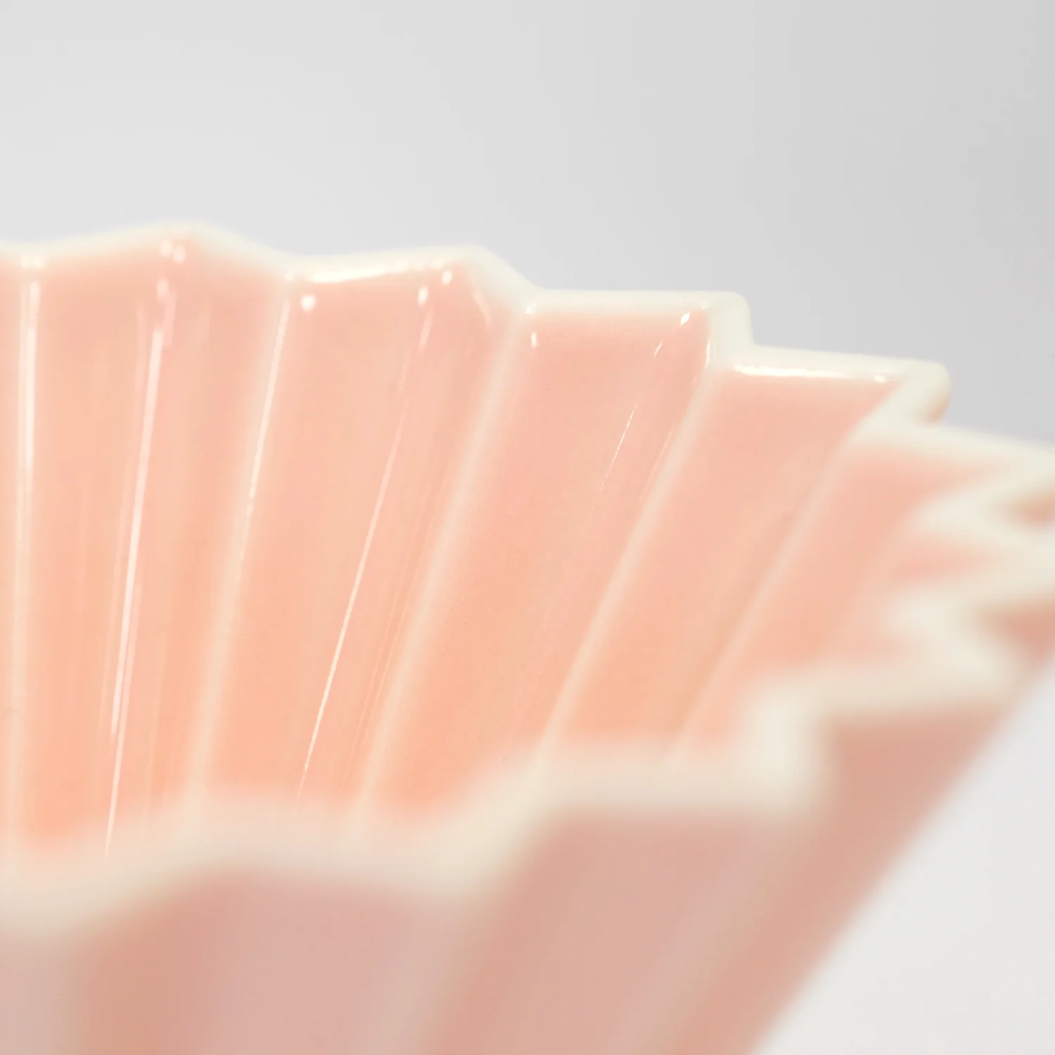 Origami Ceramic Dripper S & Wooden Holder - Image 13
