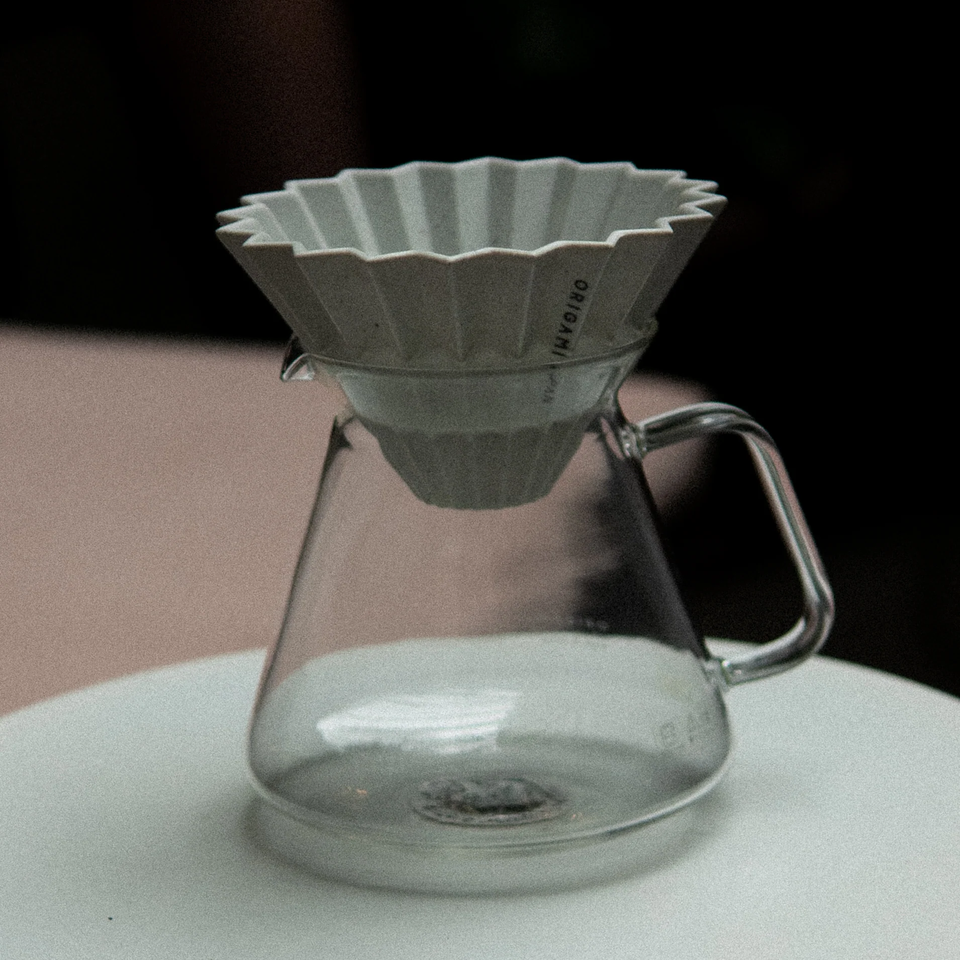 ORIGAMI Glass Coffee Server with HARIO - Image 3